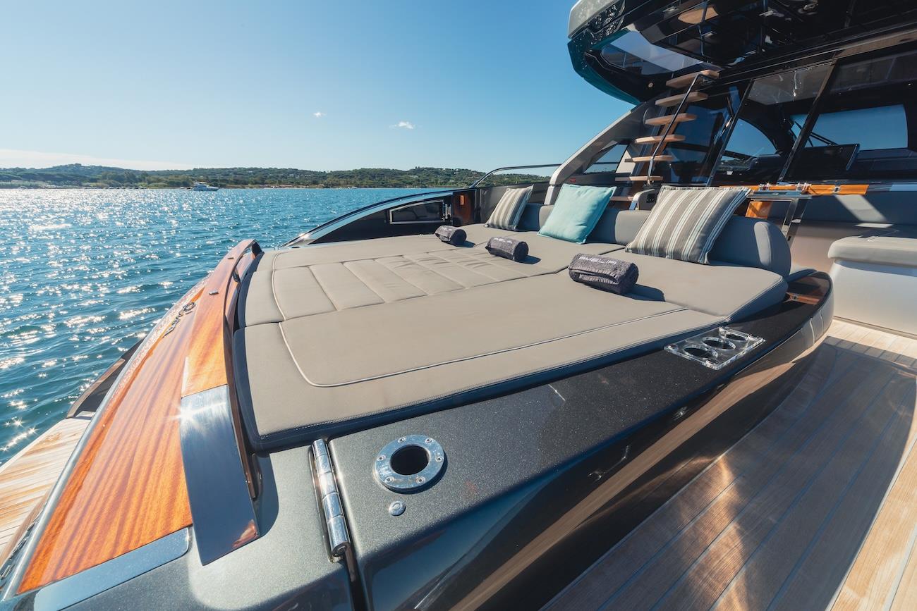 2021 RIVA 66' RIBELLE 